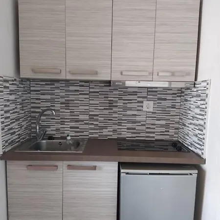 Pension Nefeli Апарт-отель *