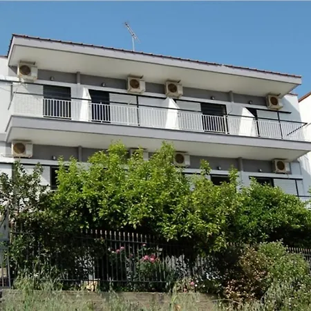 Апарт-отель Pension Nefeli Неос-Мармарас