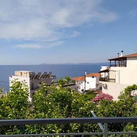 Pension Nefeli Неос-Мармарас